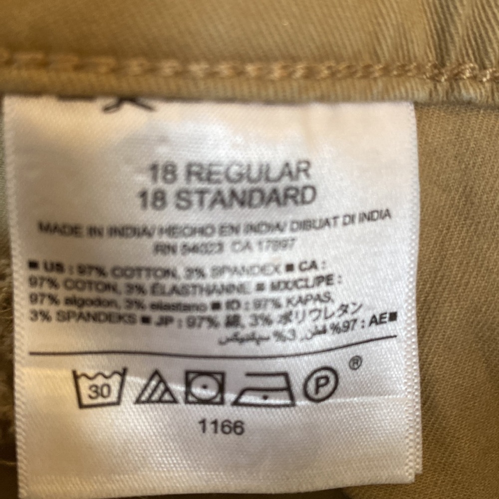 Old Navy Pixie Pants Size 18 Regular - image 3